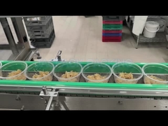 Ротационный высокоскоростной сливочной чашки десерт миску заполнения с посыпать корицей